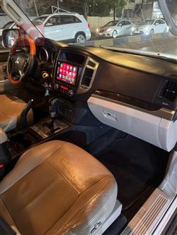 ميتسوبيشي باجيرو